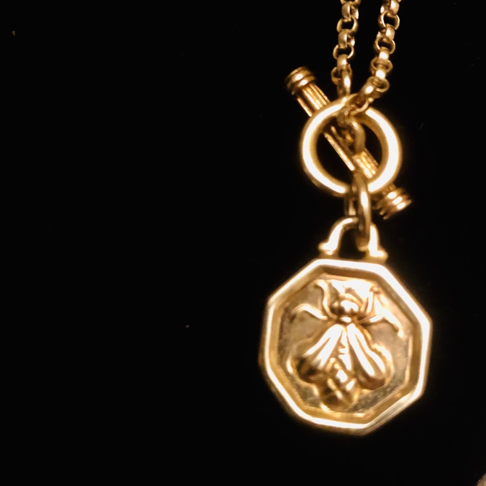 Slane & Slane Toggle Bee Necklace
